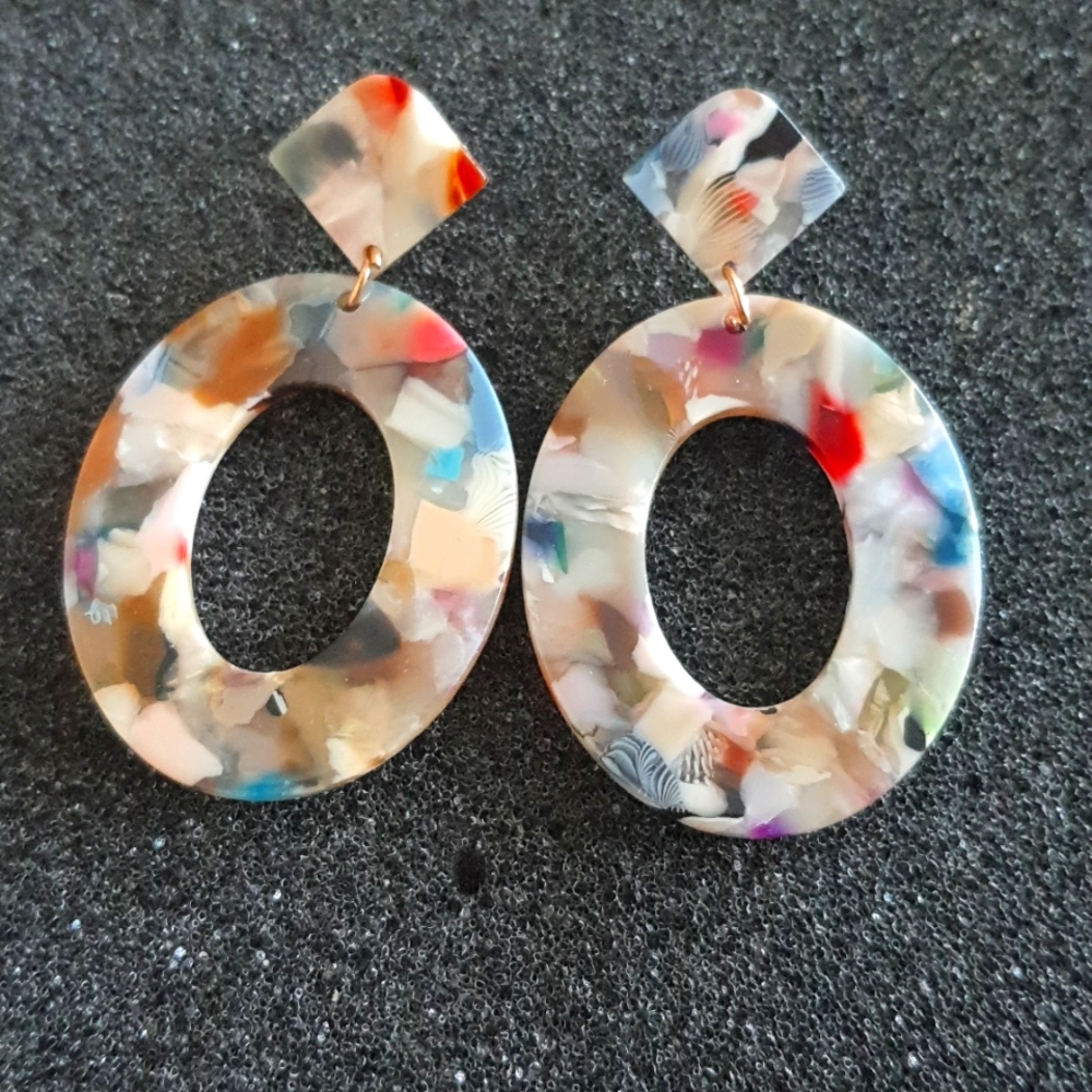 Multi-colored drop earrings